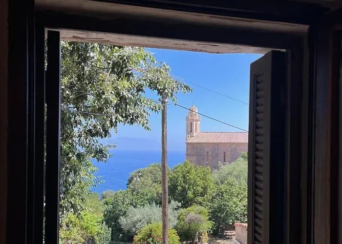 Charmant Duplex Au Coeur De Cargese Vue Mer
